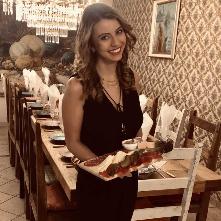 Sarah Mahl Sommelière für Wein und Käse